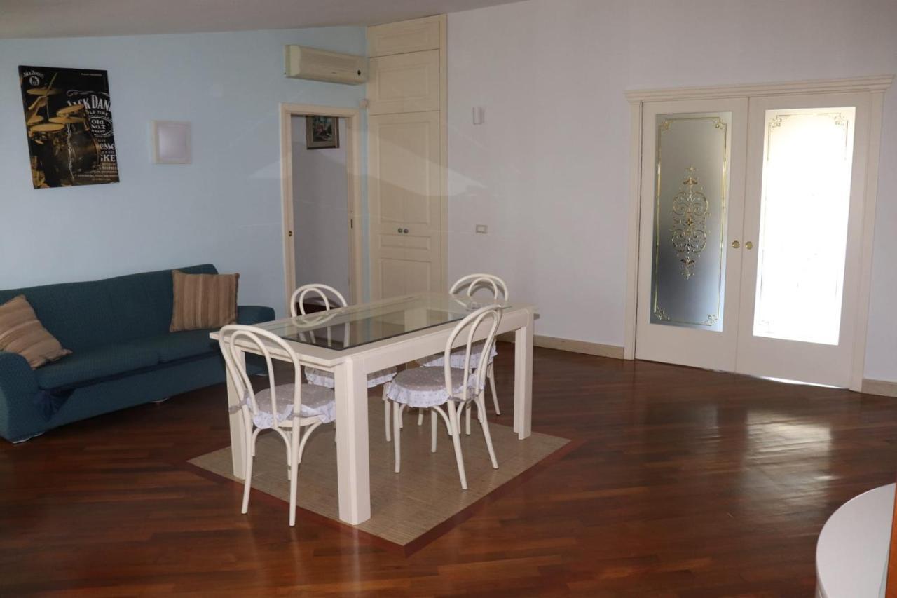 Mary Home 4 A Pochi Passi Dalla Reggia Di Казерта Экстерьер фото